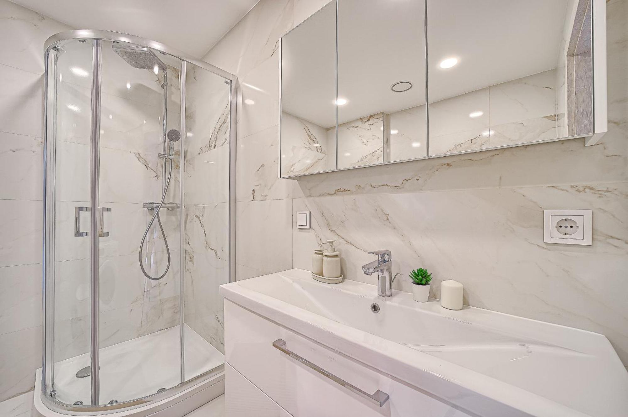 Business-Class Apartments 2 X Free Parking X Self Check In 24X7 VNO Exteriér fotografie
