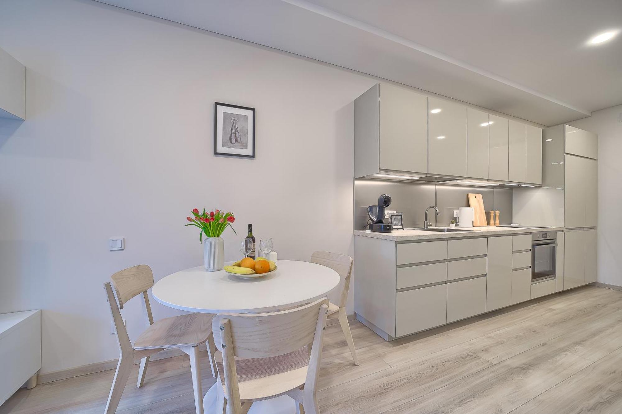 Business-Class Apartments 2 X Free Parking X Self Check In 24X7 VNO Exteriér fotografie